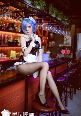 宝宝腿开大一点一会就不痛了视频
